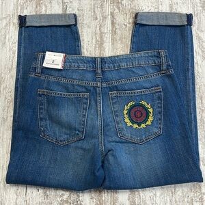 Tommy Hilfiger NWT Distressed Embroidered Pocket Slim Boyfriend Jeans